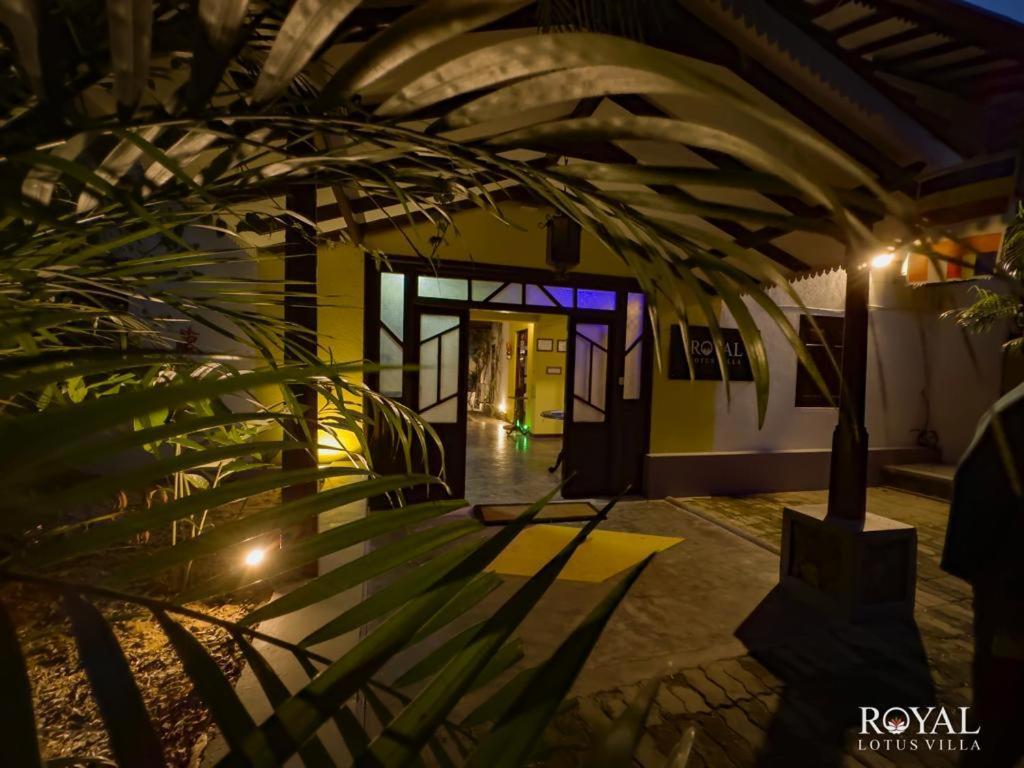 Royal Lotus Villa - Full Villa Rate Unawatuna Exterior photo