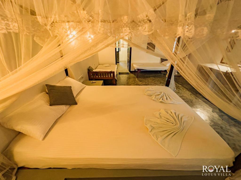 Royal Lotus Villa - Full Villa Rate Unawatuna Exterior photo